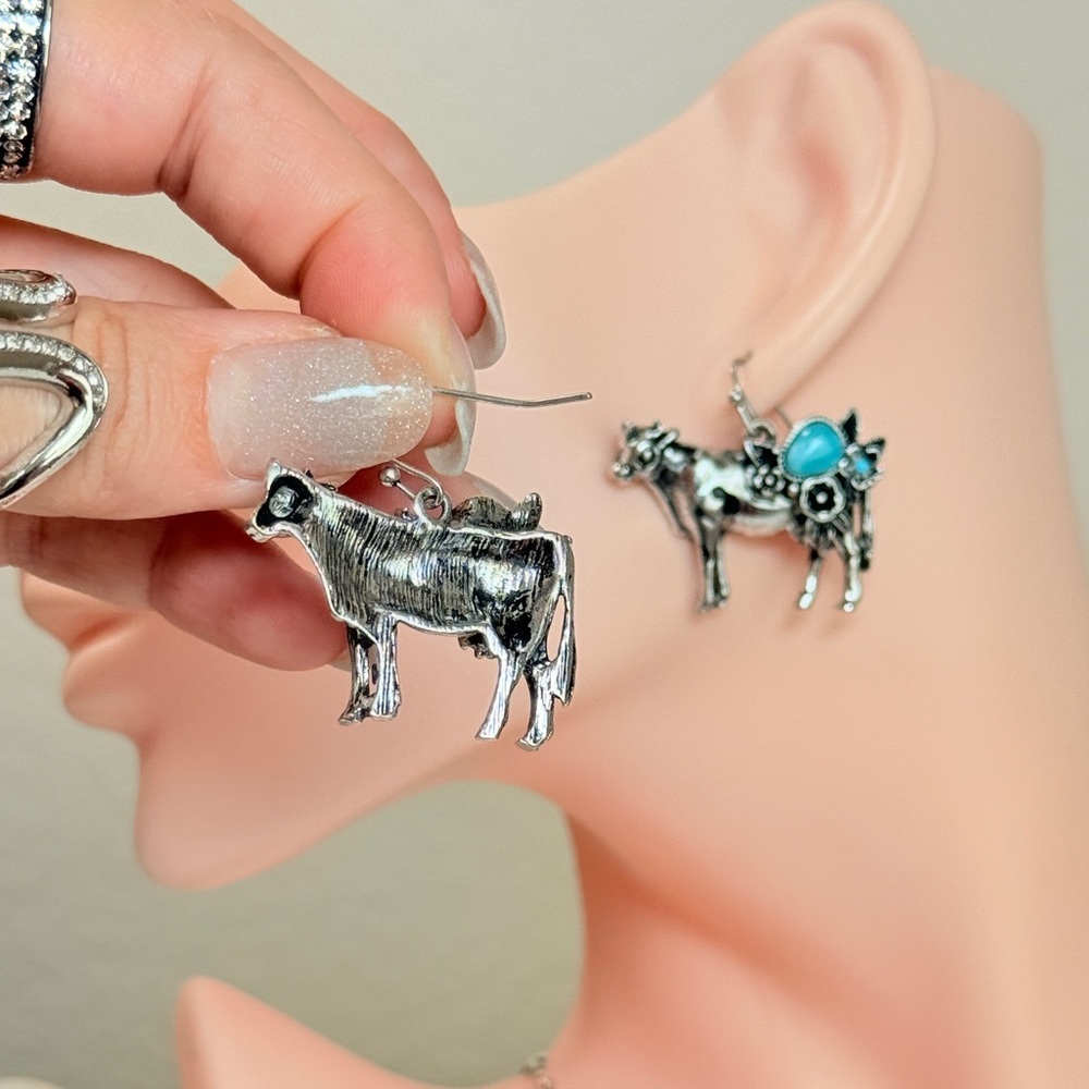 Silver and Turquoise Cow Earrings - Picture 5 of 8